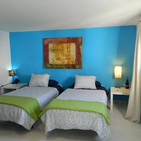 Guest house & Cozy Residencia De Estudiantes 2*